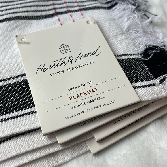 BUNDLE - Four Linen Placemats - Picture 2 of 2